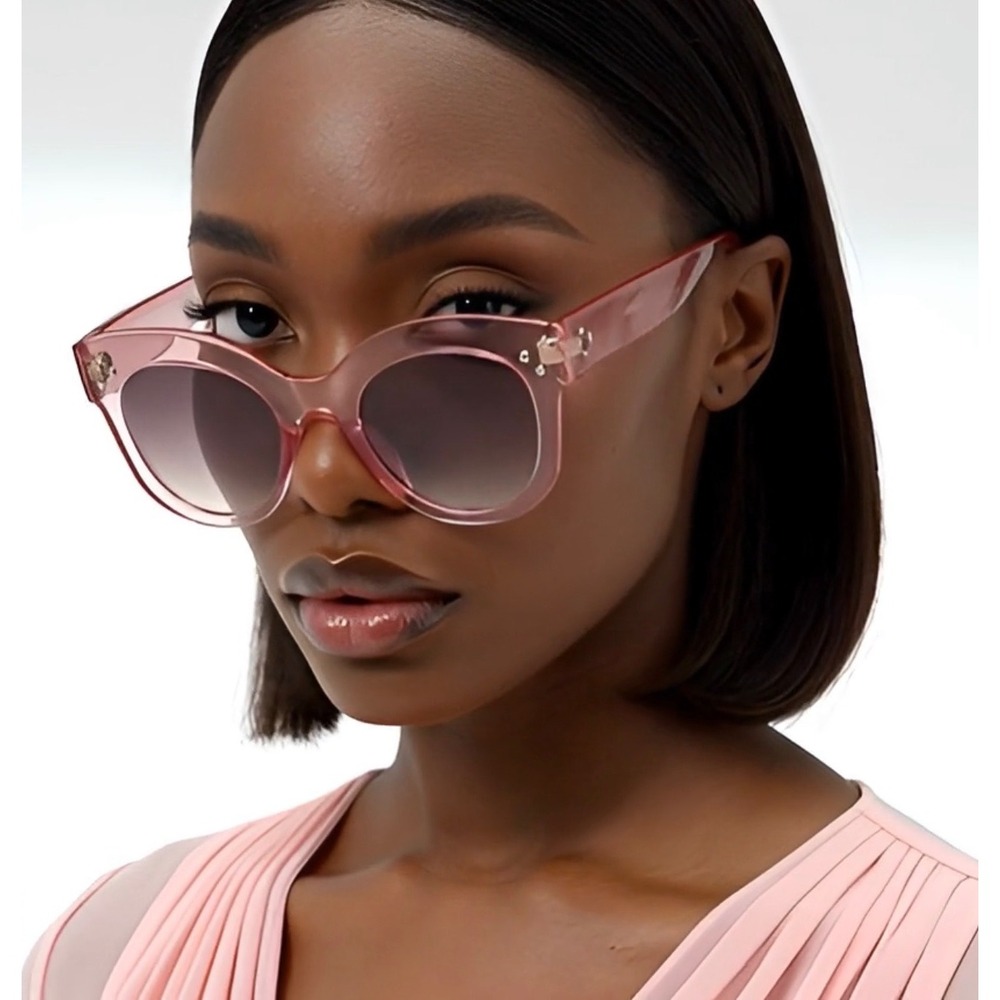 Pink Oversized Cat Eye Sunglasses Translucent UV400 Retro EV1308 Women's Eyewear